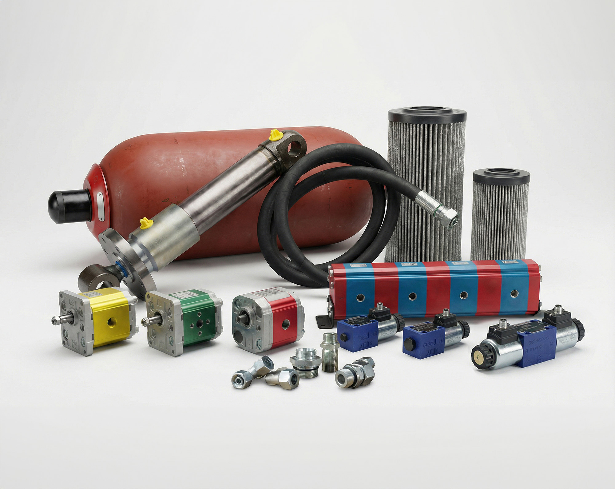 Hydraulikkomponenten mit Pumpen, Ventilen, Filtern, Zylinder und Hydraulikspeicher